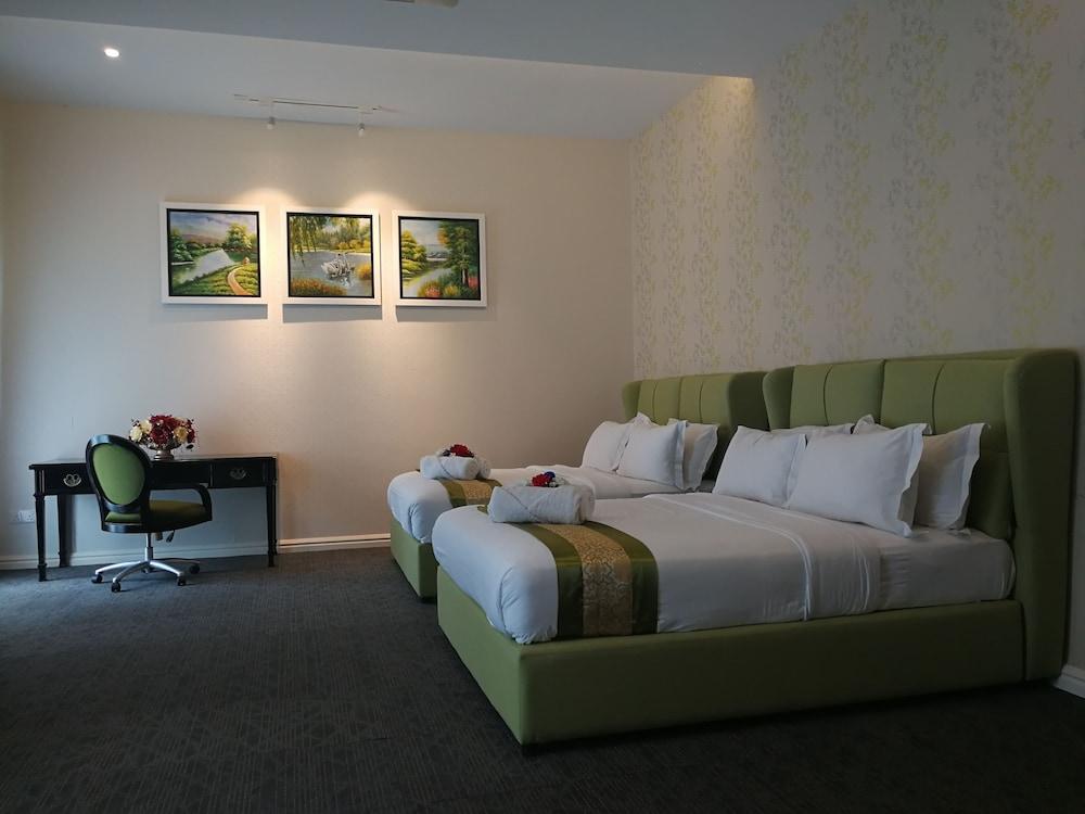 Casa Bianca Hotel Kluang Buitenkant foto