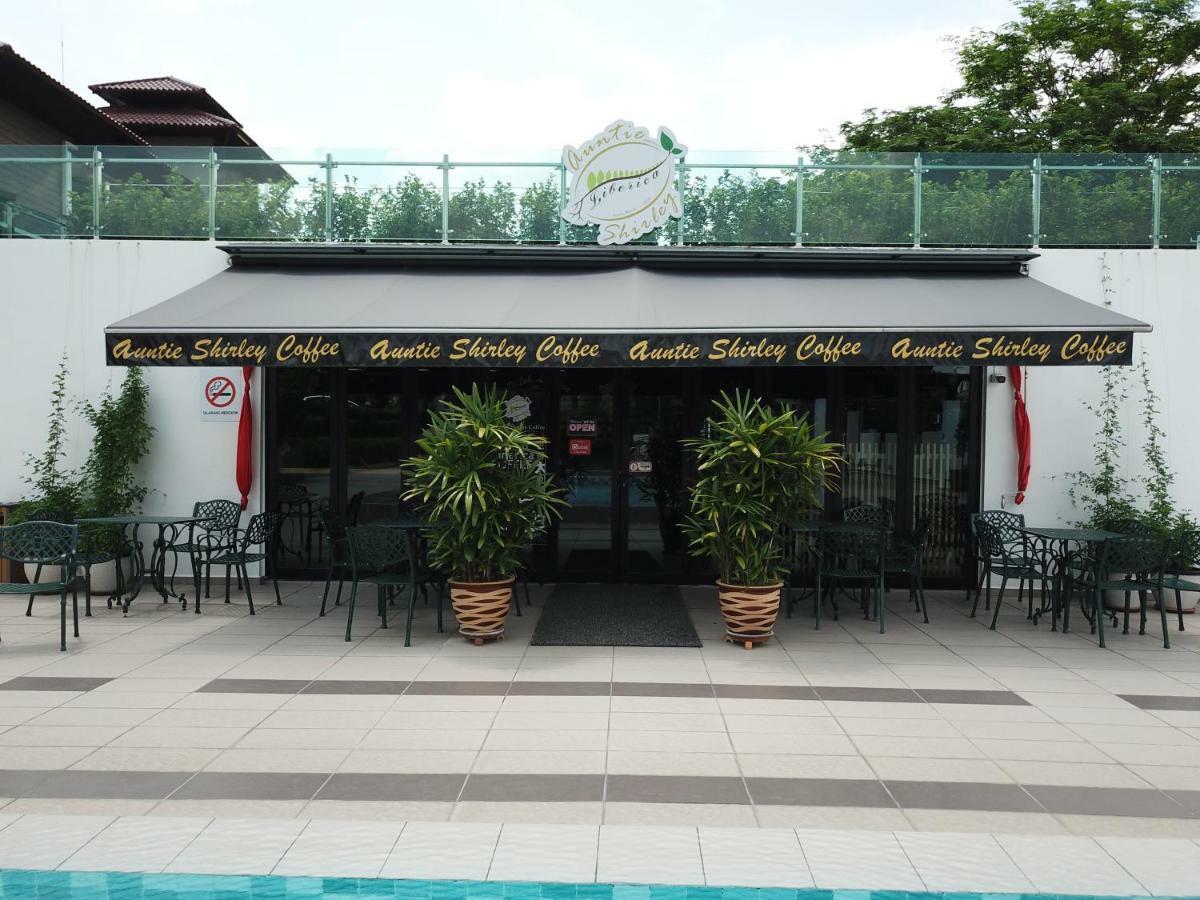 Casa Bianca Hotel Kluang Buitenkant foto