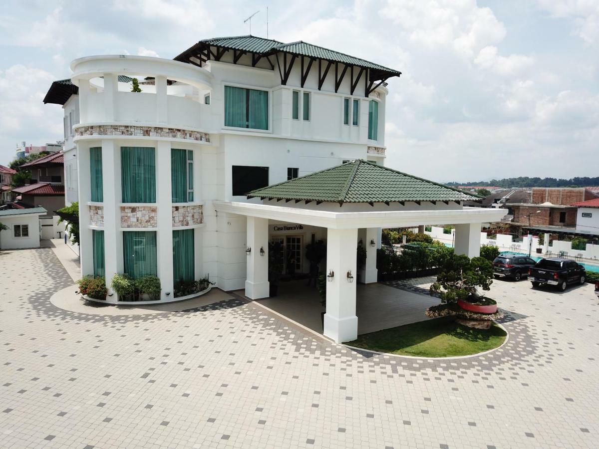 Casa Bianca Hotel Kluang Buitenkant foto