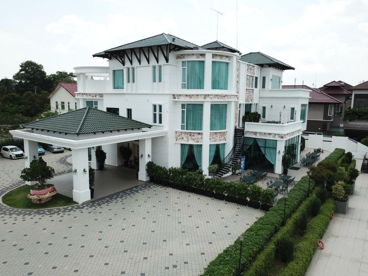 Casa Bianca Hotel Kluang Buitenkant foto