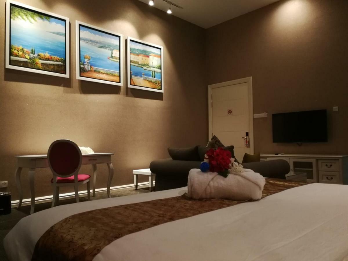 Casa Bianca Hotel Kluang Buitenkant foto